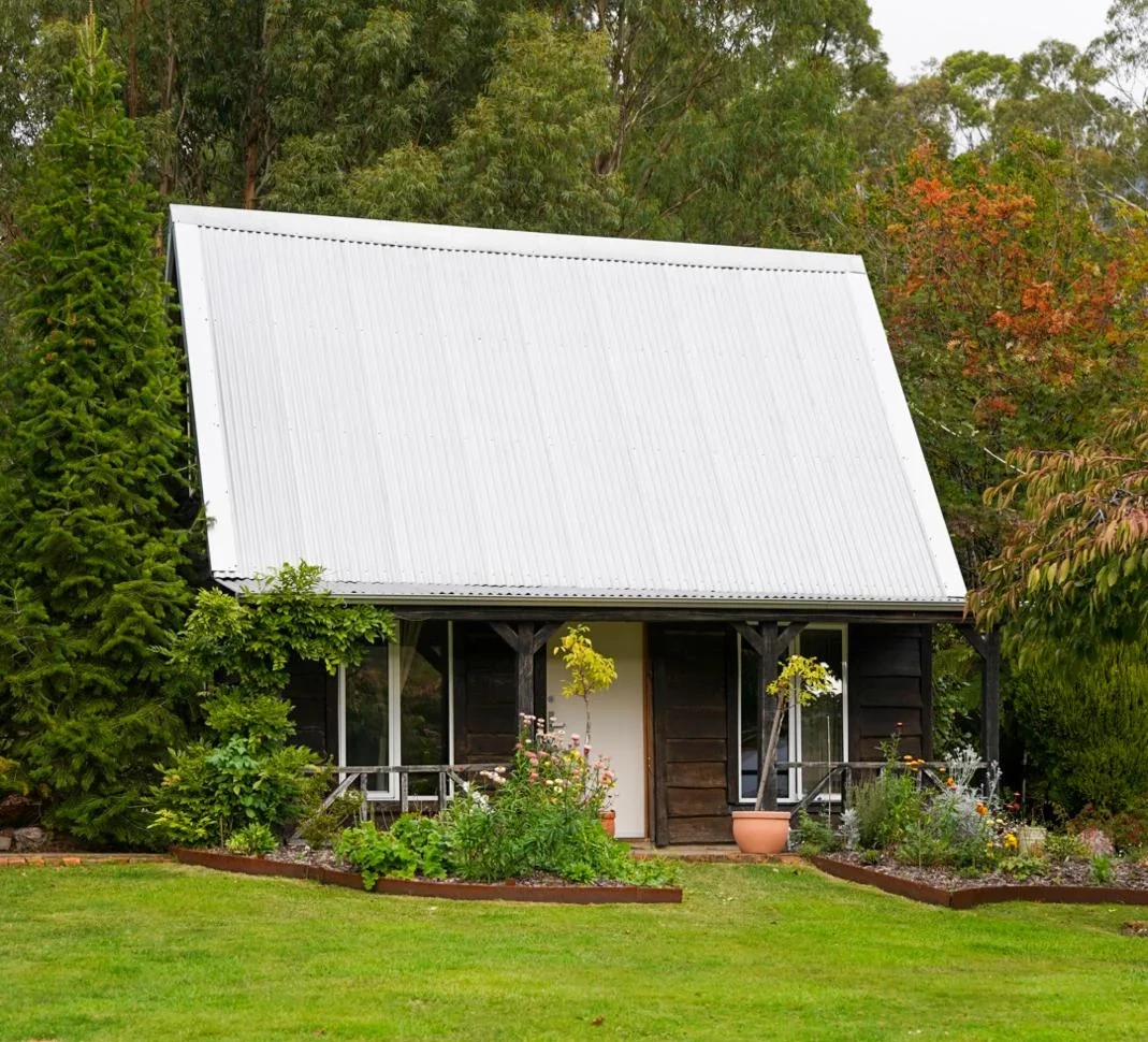 The Shanty, a timber Airbnb cabin beside The Crib at Whispering Woods